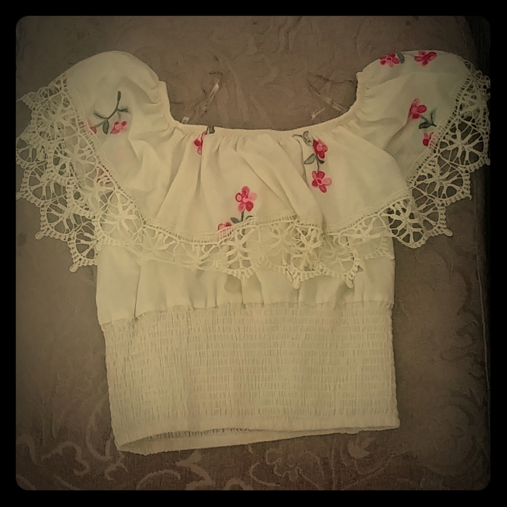 Shirt - Picture 1 of 3